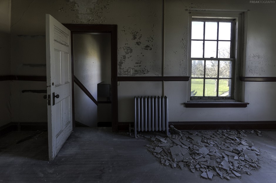 Abandoned Psychiatric Hospital Urban Exploration Photography