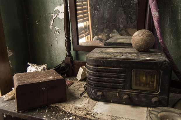 Abandoned House of Treasures Freaktography