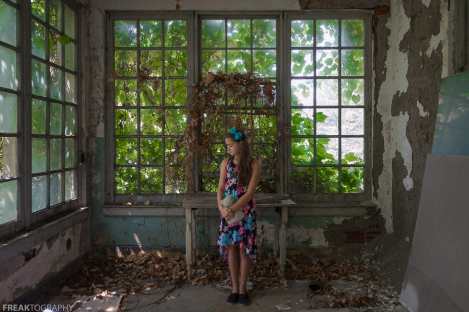 CHILD, DRESS, ELEGANCE IN ABANDONMENT, Freaktography, INNOCENT, MODEL, PORTRAITS, POSING, PRETTY, abandoned, abandoned photography, abandoned places, creepy, decay, derelict, flowers, girl, haunted, haunted places, photography, portrait, sweet, urban exploration, urban exploration photography, urban explorer, urban exploring