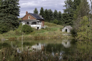 Abandoned House Hornings Mills Ontario