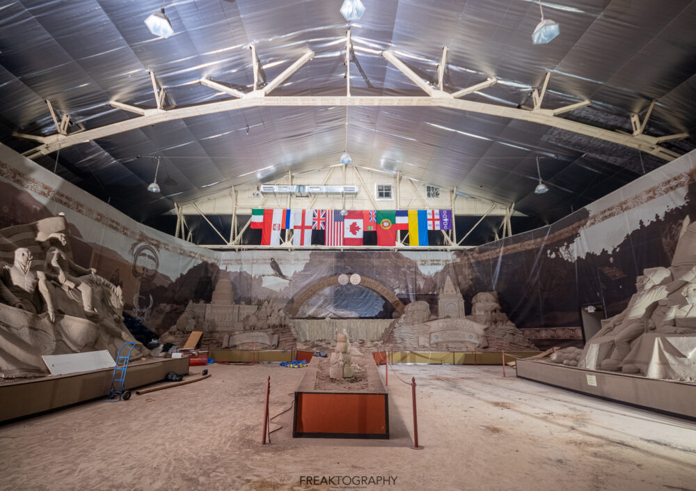 Abandoned Niagara Falls Memorial Arena and International Sand Sculpture Museum