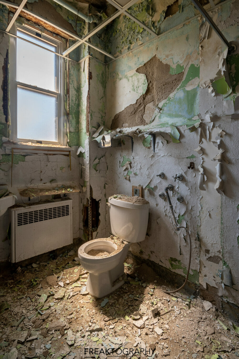 Abandoned Parry Sound Hospital Bathroom