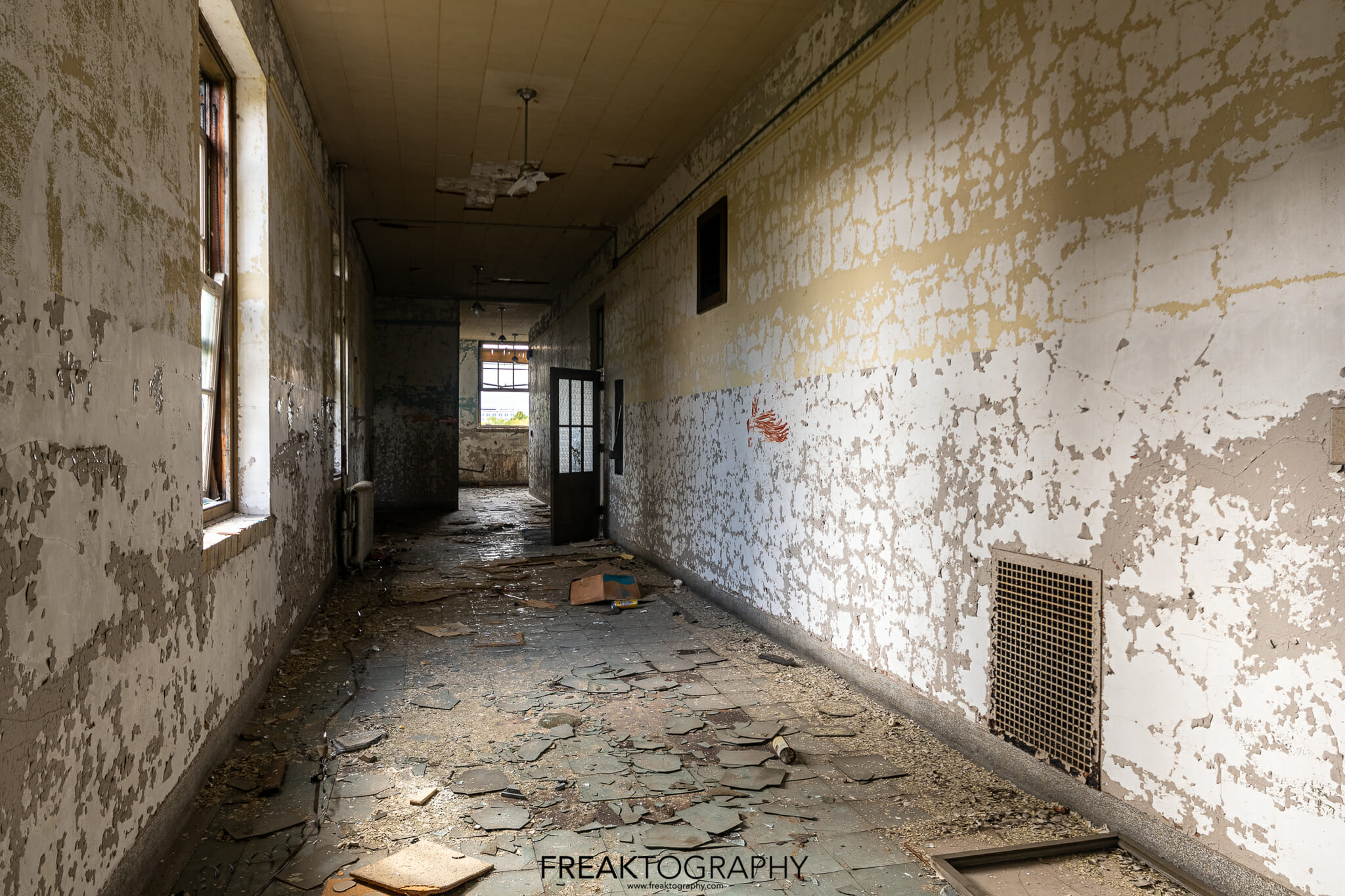 Abandoned School in Buffalo New York | FREAKTOGRAPHY