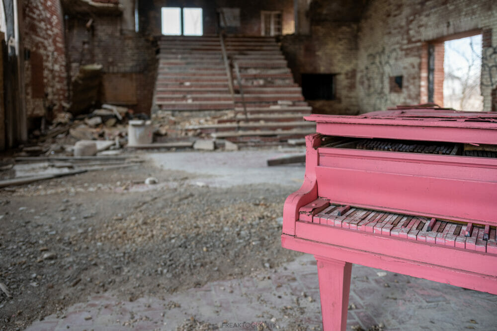 Abandoned Memorial Auditorium Gary Indiana | FREAKTOGRAPHY