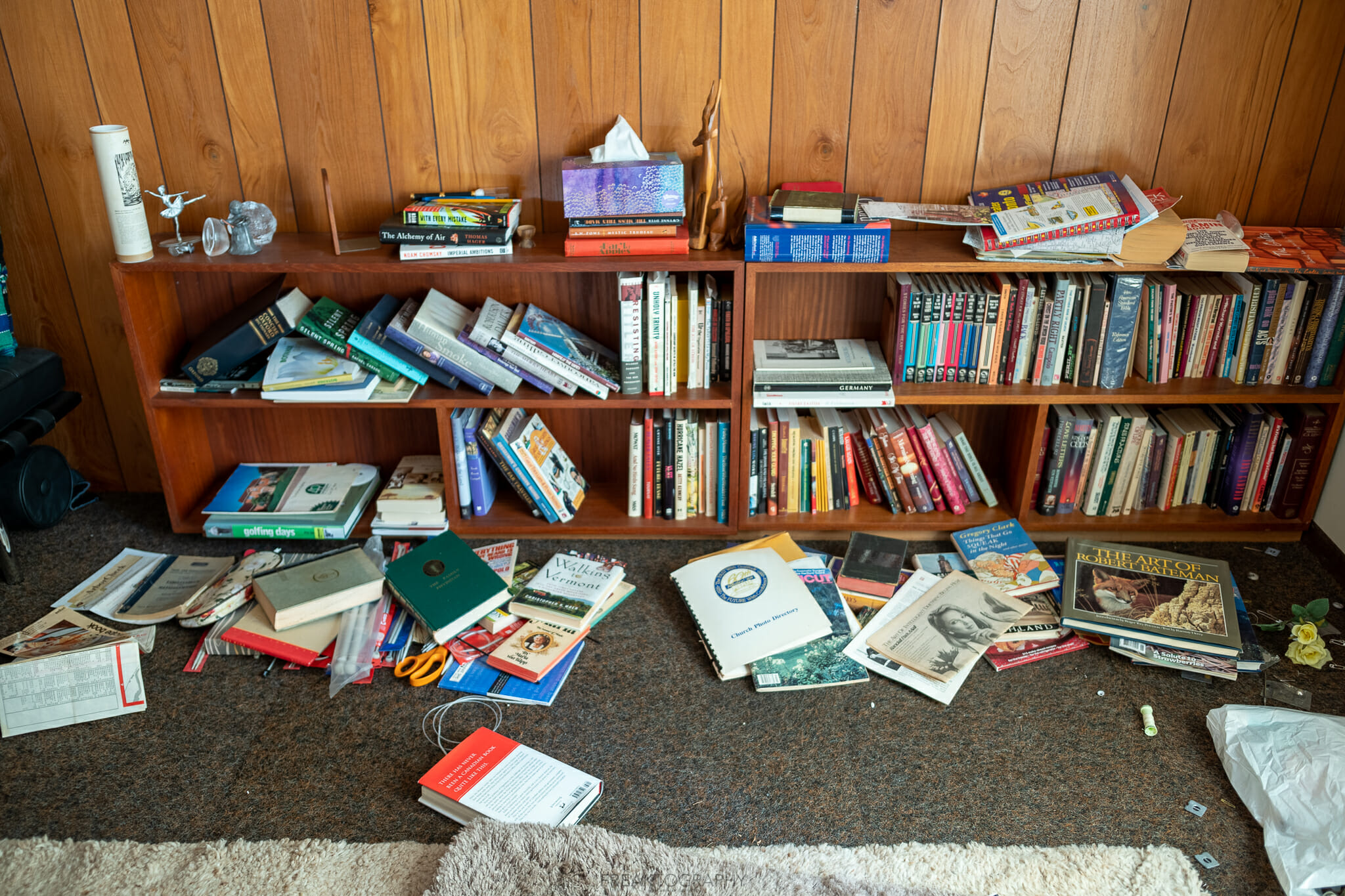 ABANDONED Untouched 1980s Time Capsule Mansion | FREAKTOGRAPHY