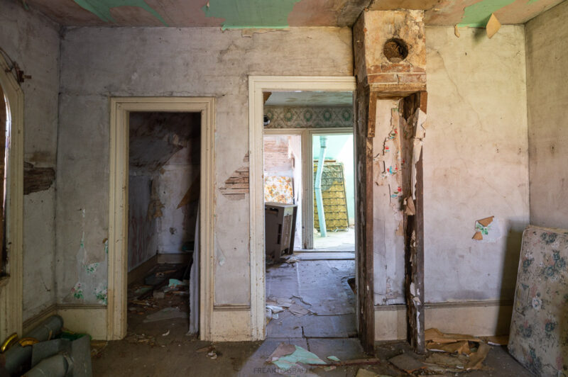 2015 abandoned house port royal ontario