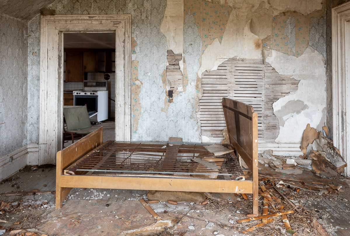 Abandoned House Port Royal Ontario | FREAKTOGRAPHY