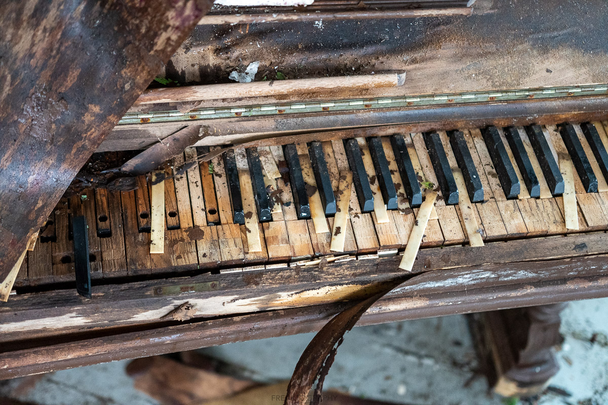 https://freaktography.com/wp-content/uploads/2020/04/abandoned-indigenous-church-2020-19.jpg