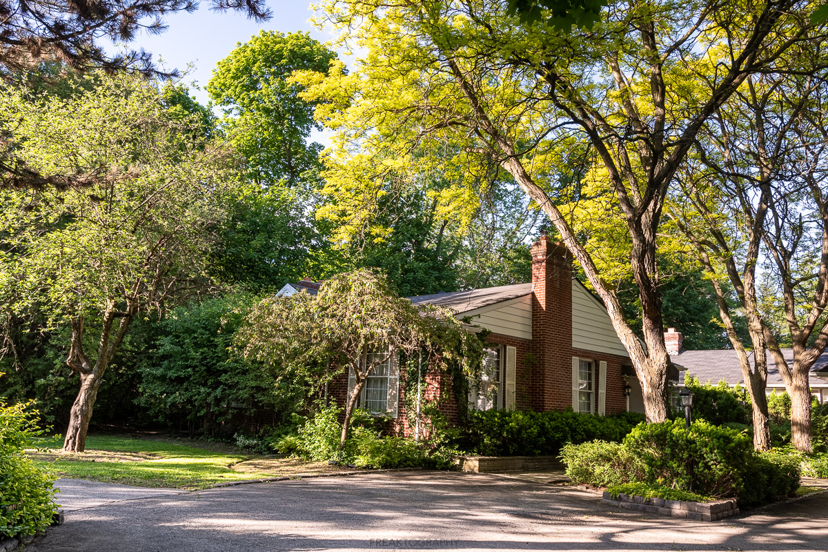 Exploring a Six Million Dollar Mansion FREAKTOGRAPHY