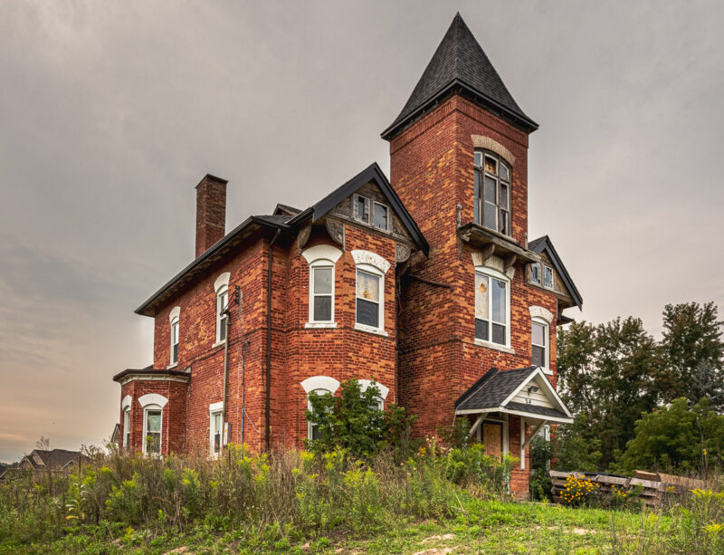 abandoned house cookstown ontario