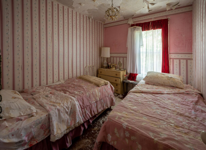 abandoned time capsule house bed and breakfast