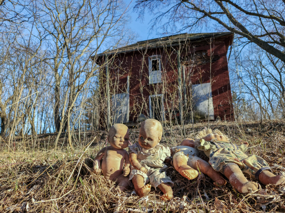 The Eeriest Things I've Seen While Exploring Abandoned Ghost Towns