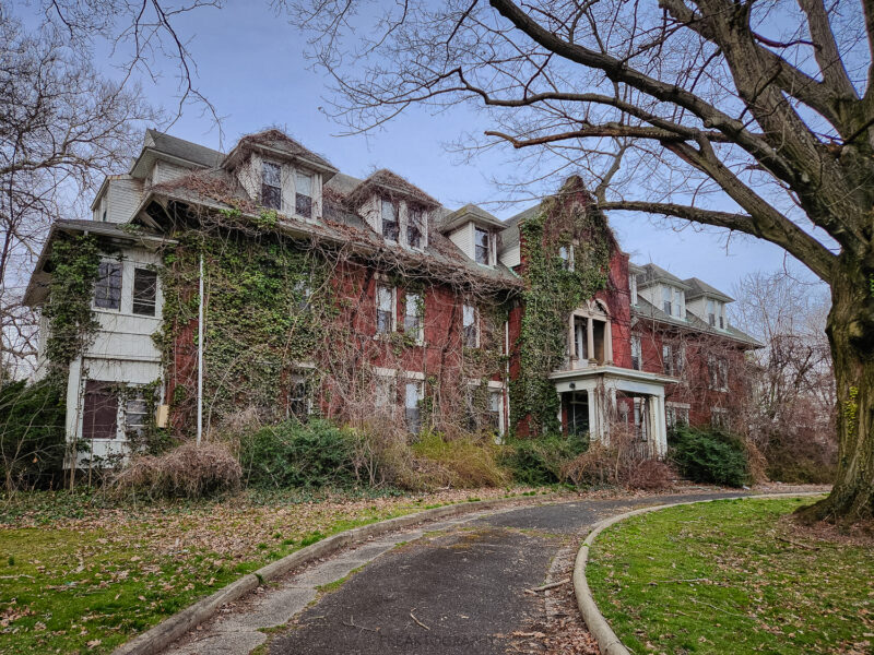 Abandoned Nursing Home in New Jersey