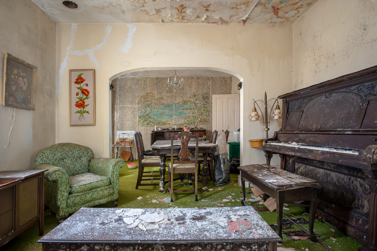 Time Capsule House Abandoned For Over 30 Years