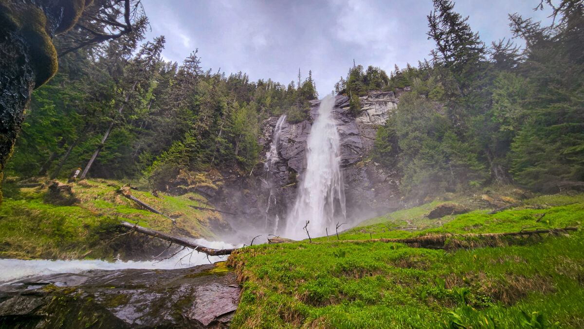 waterfalls, landscapes, lava beds and wildlife of northern bc
