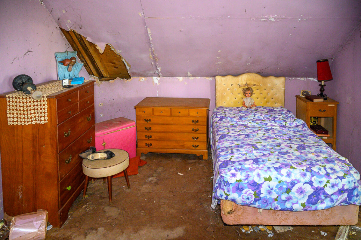 Time Capsule Bedroom Frozen in Time